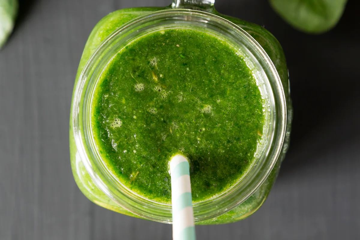 Grüner Avocado-Smoothie