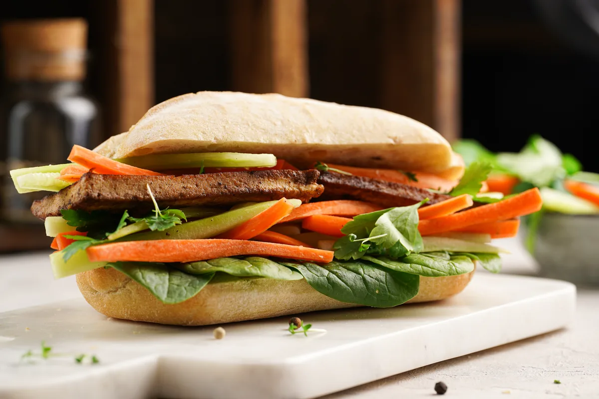 Bánh Mì mit Räuchertofu
