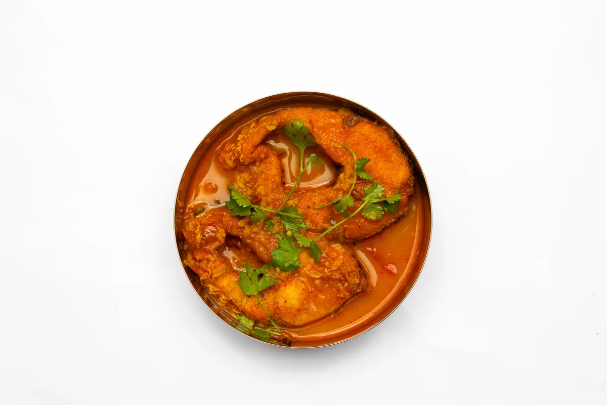 Bengalisches Fischcurry mit Senf