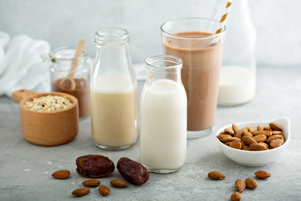Dattel-Kakao-Mandelmilch
