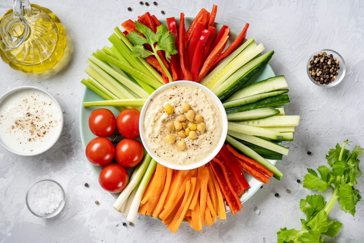 Gemüsesticks mit Hummus