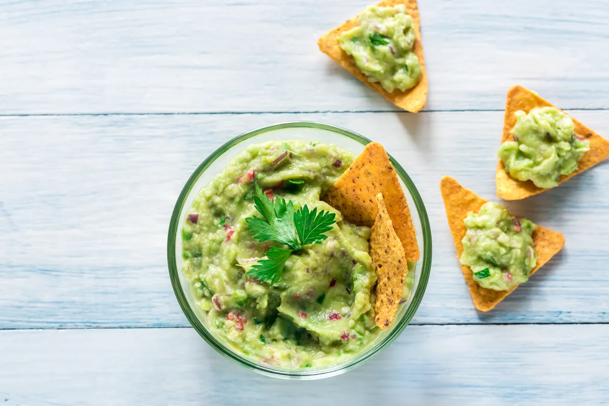 Guacamole mit Tortilla-Chips