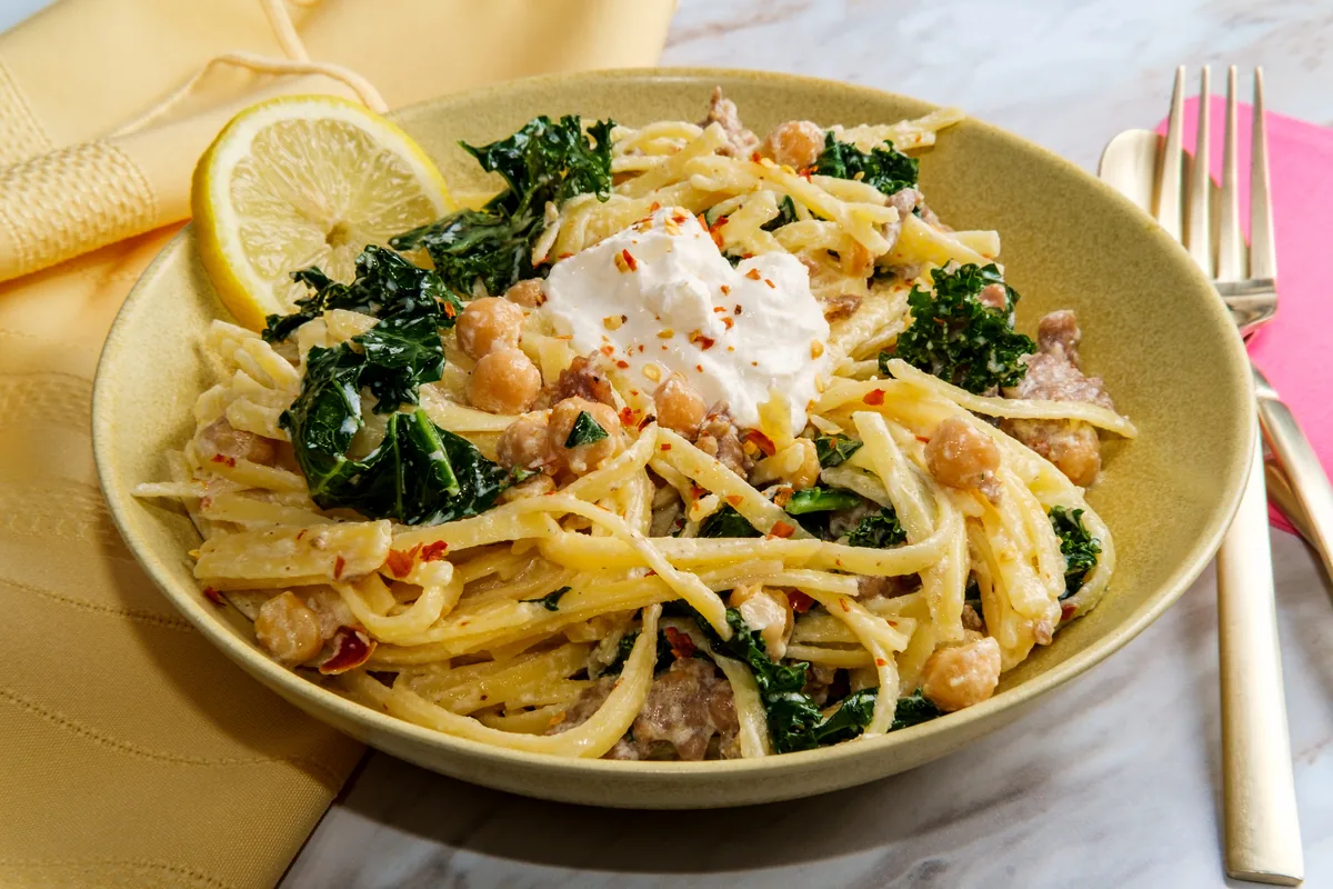 Linguine mit Kichererbsen, Spinat und Ricotta