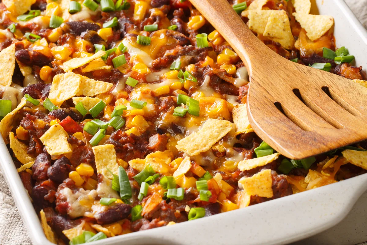Überbackene Nachos mit Hackfleisch und Bohnen