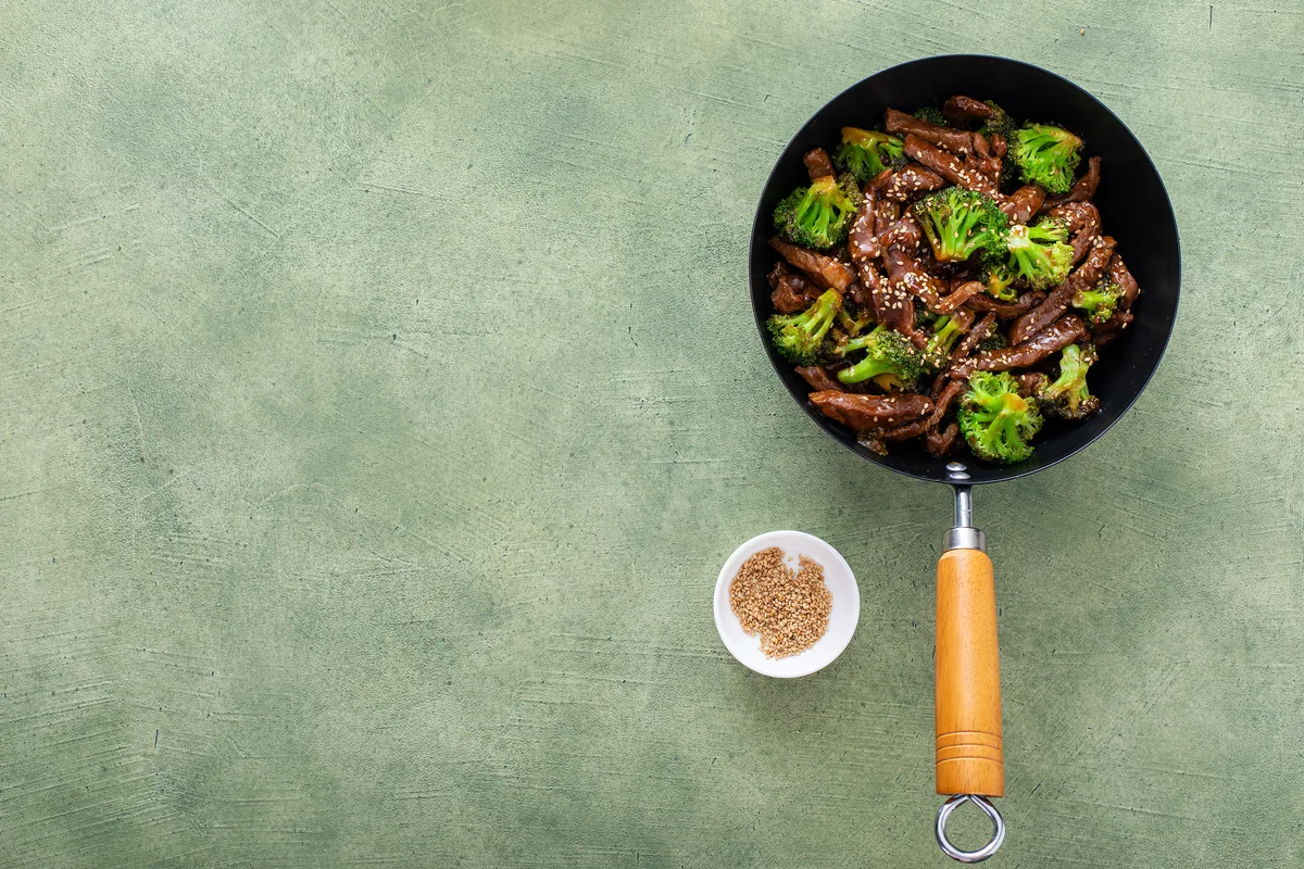 Rind mit Brokkoli aus dem Wok