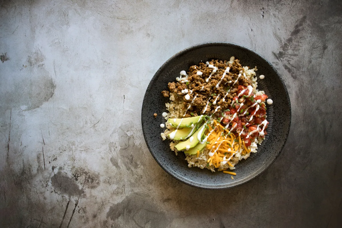 Taco-Bowl mit Rinderhack