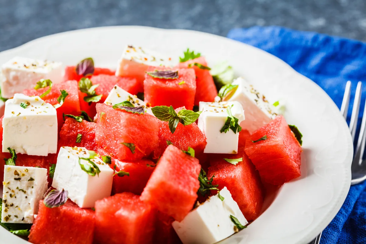 Wassermelonen-Salat mit Feta und Minze